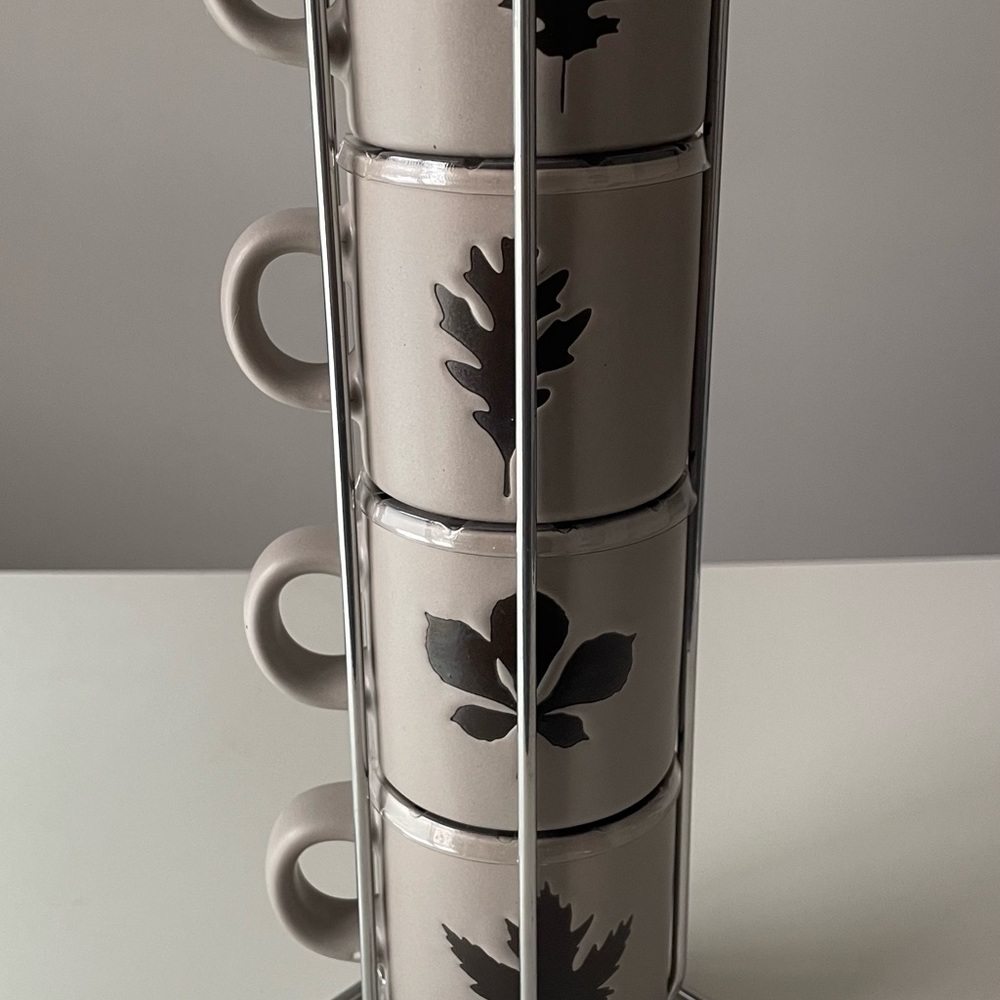Set of 4 ceramic cups for espresso